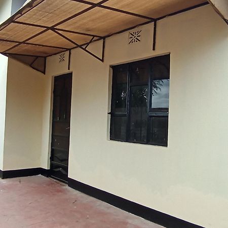 Airb&B Homestay Boma la Ngombe Εξωτερικό φωτογραφία