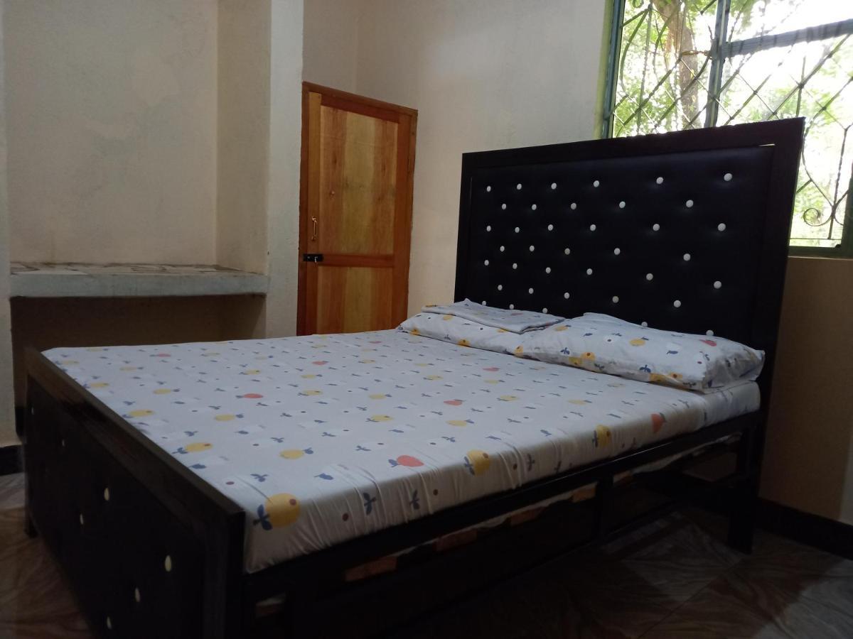 Airb&B Homestay Boma la Ngombe Εξωτερικό φωτογραφία